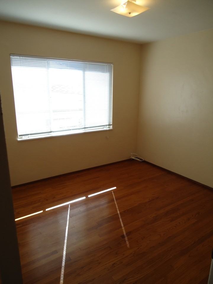 1629 Linbrook Dr - Photo 7 of 14