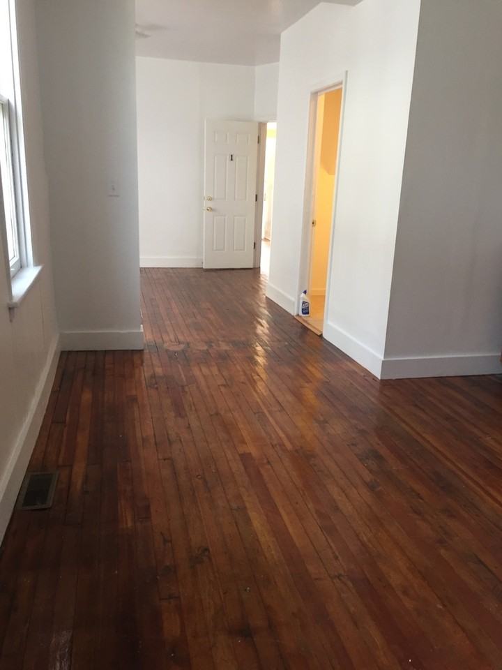 708 N Pershing Ave #1 - Photo 4 of 9