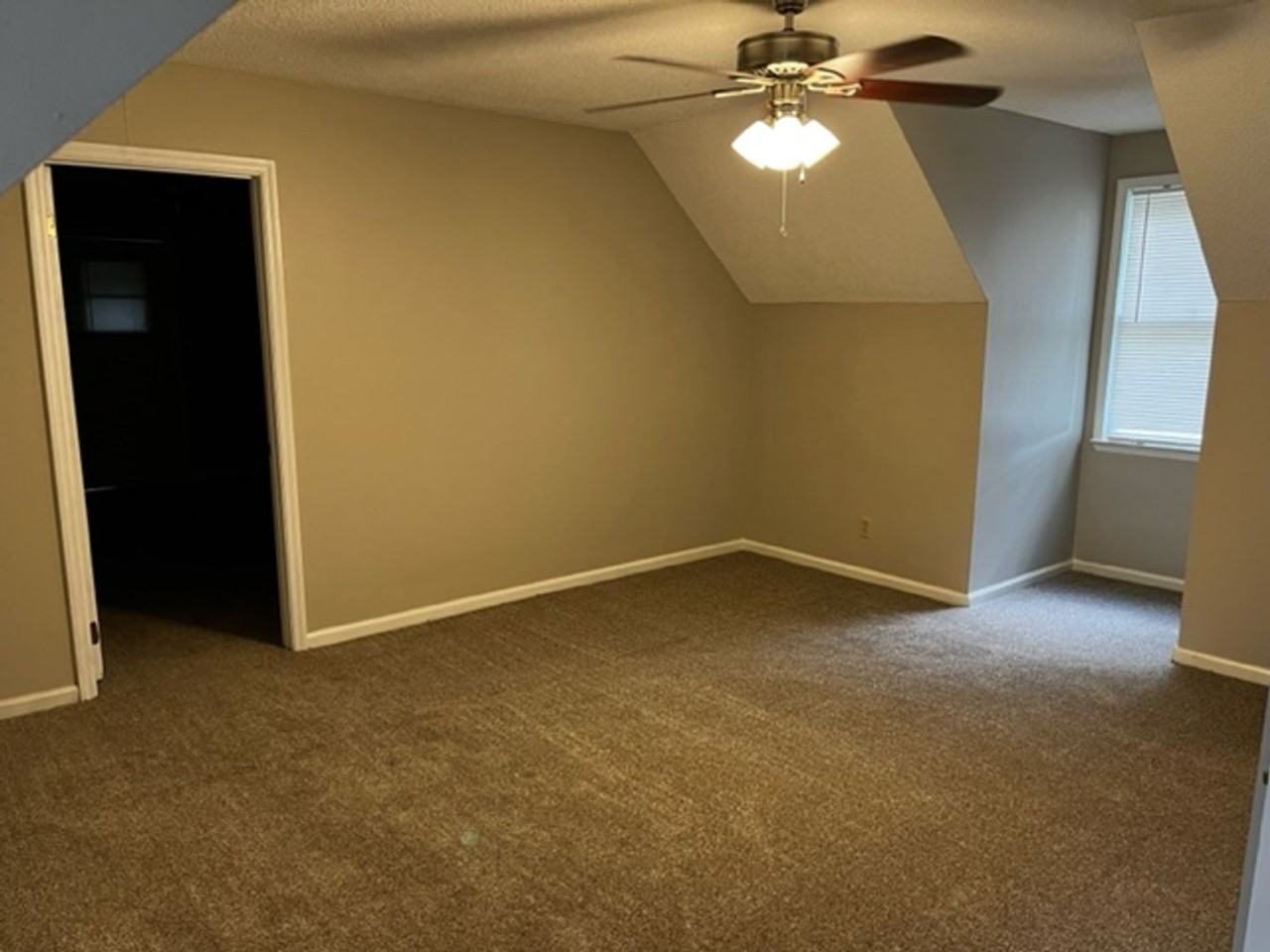 190 Webb Dr - Photo 7 of 11