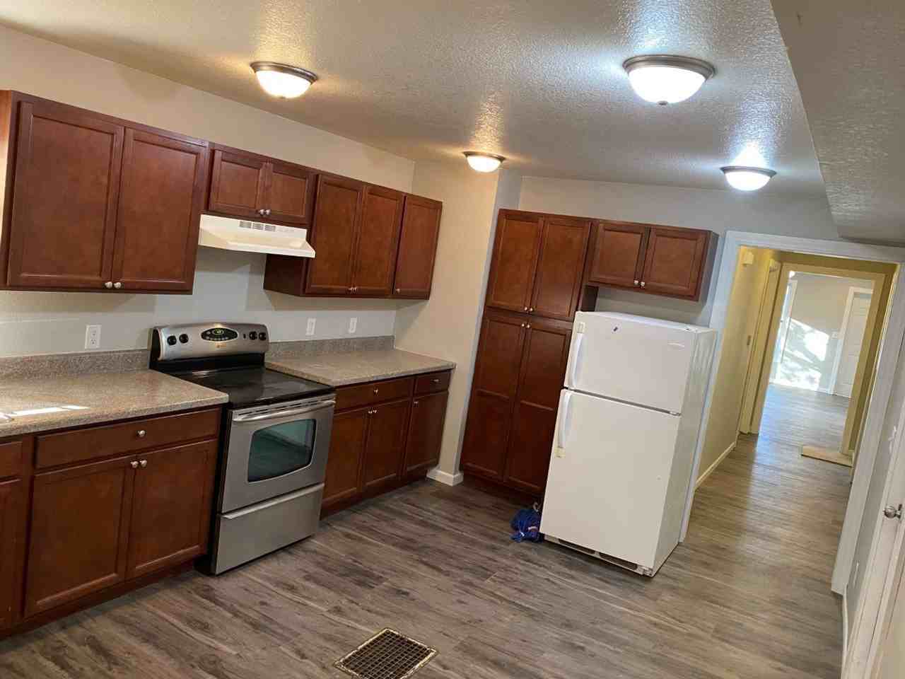 314 1st Ave Se - Photo 6 of 10