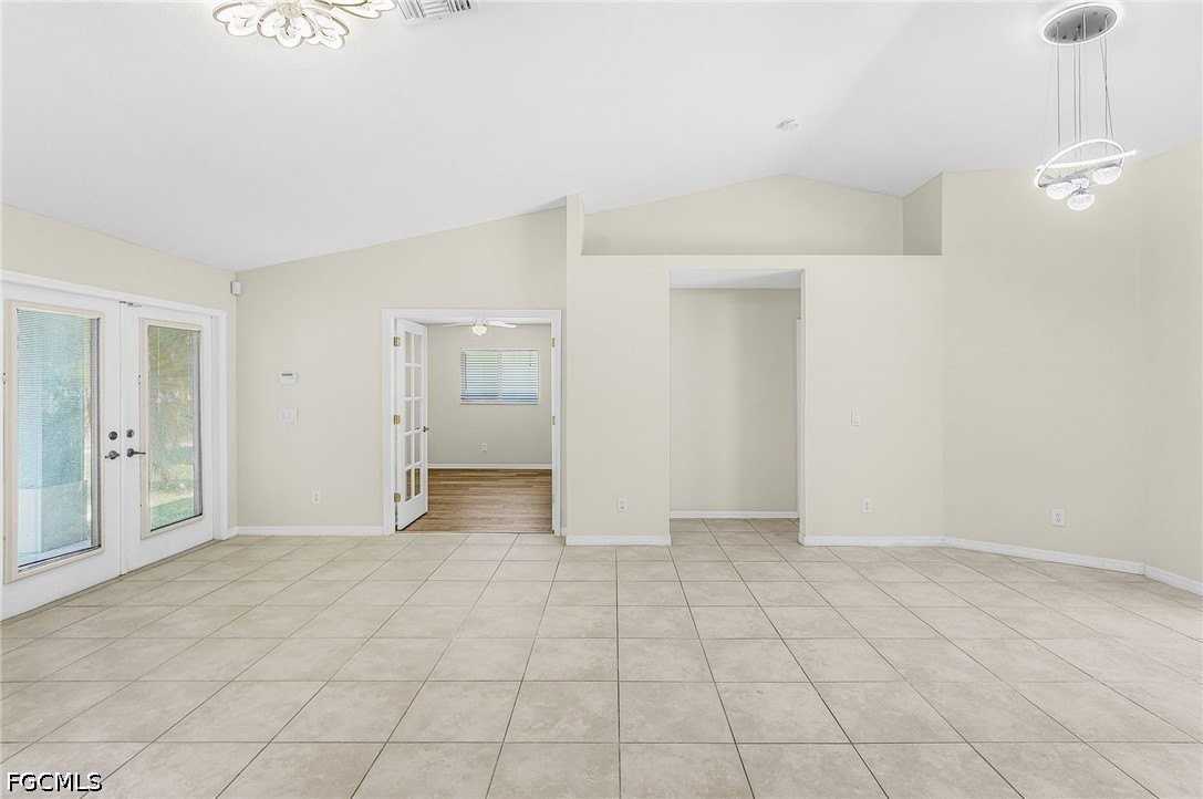 5215 Sw 16th Pl - Photo 2 of 26