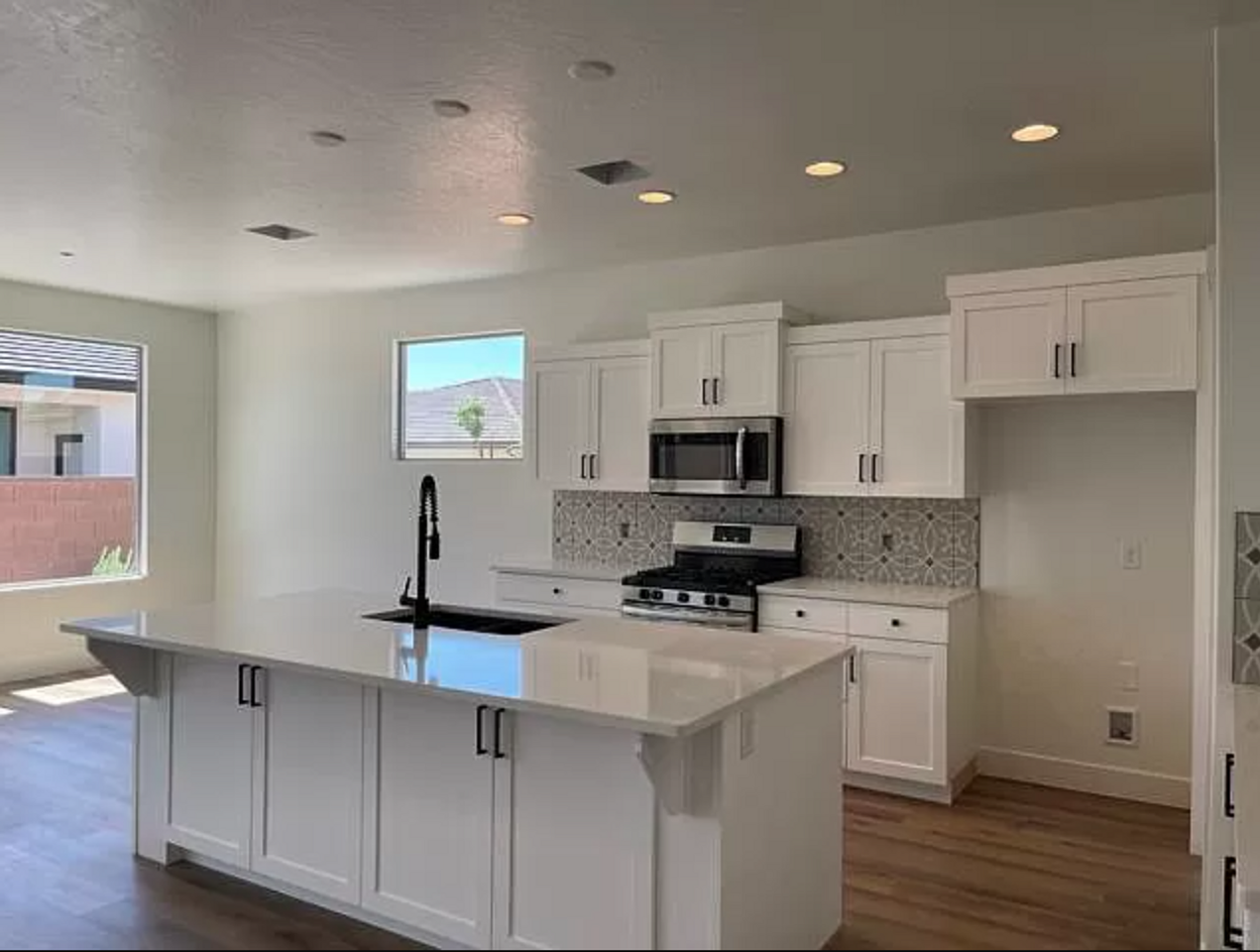 3076 E Lavatera Dr - Photo 2 of 33