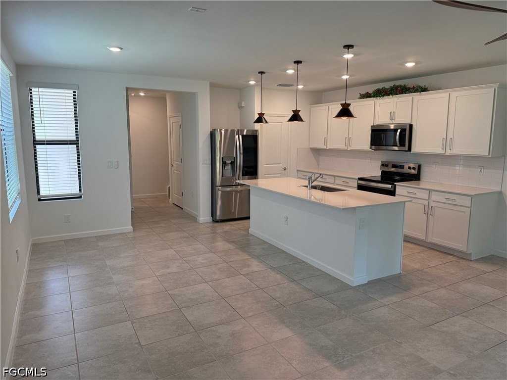 1672 Lake Jessup Cir - Photo 4 of 22
