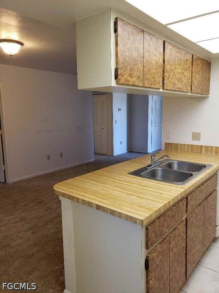 120 Sw Trafalgar Pkwy #2 - Photo 5 of 14