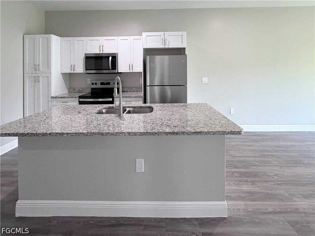 444 Grant Blvd - Photo 3 of 15