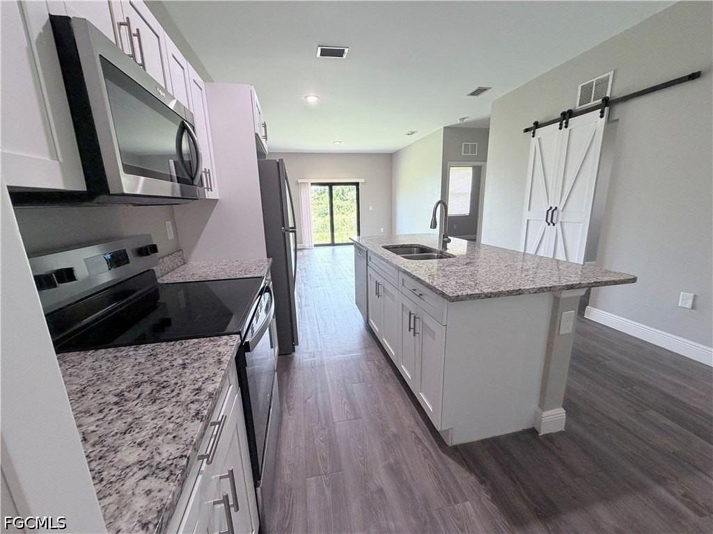 444 Grant Blvd - Photo 4 of 15