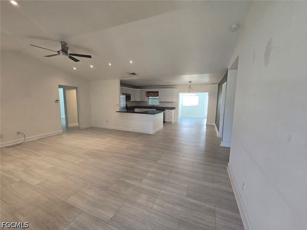 3027 Sw 23rd Ave - Photo 3 of 21