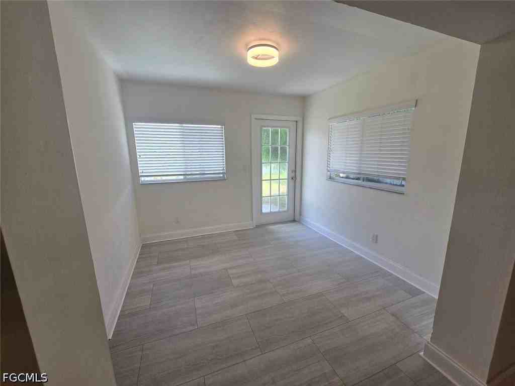 3027 Sw 23rd Ave - Photo 7 of 21
