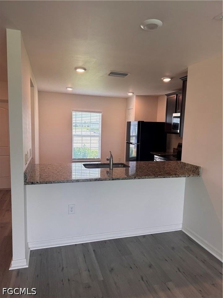 1232 Nw 15th Pl - Photo 3 of 11