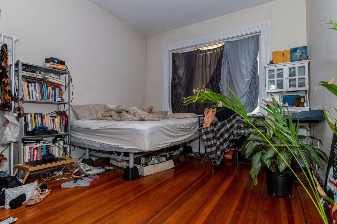 55 Brackett St - Photo 4 of 12