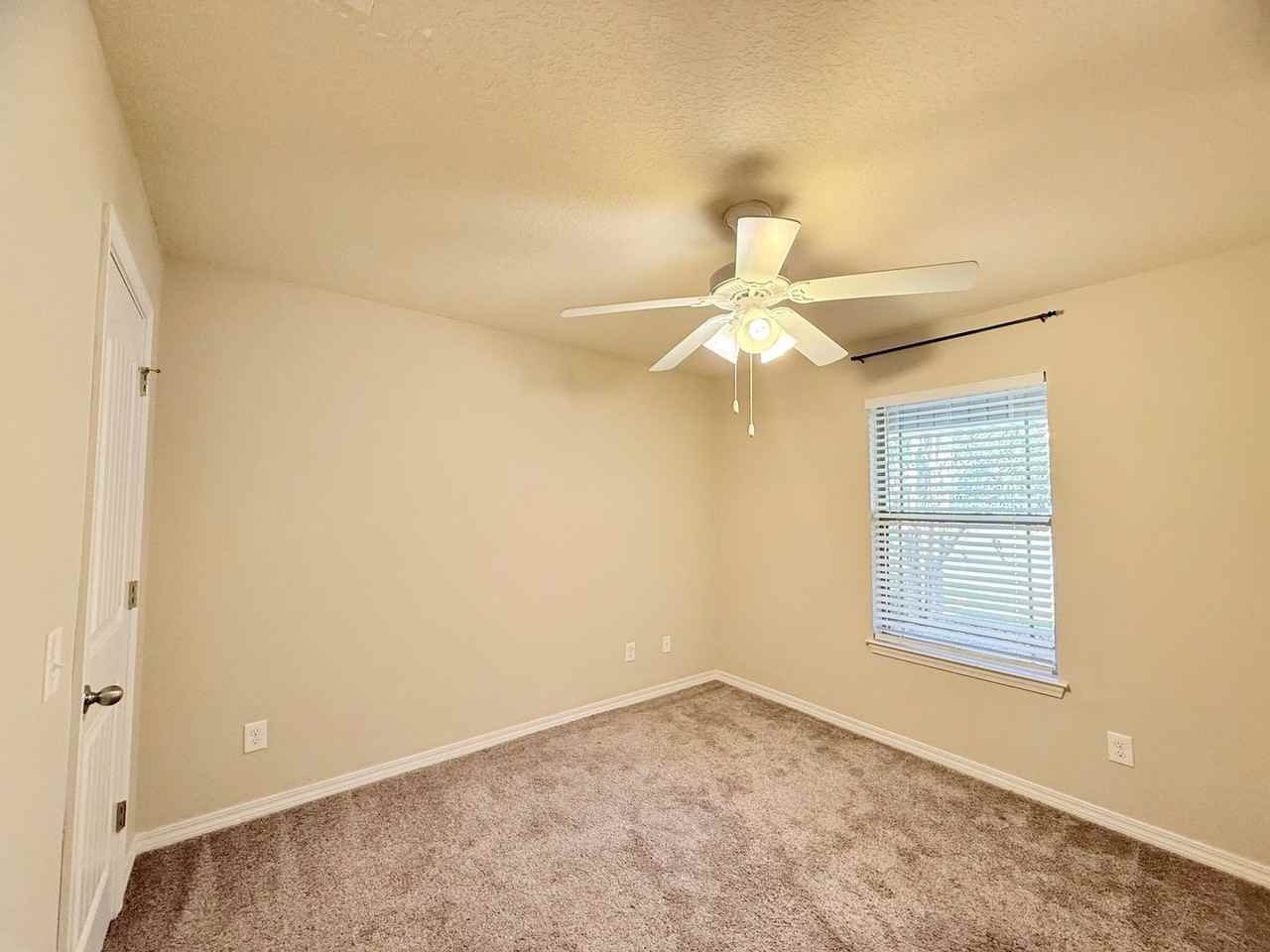 5009 Makenna Cir - Photo 7 of 12