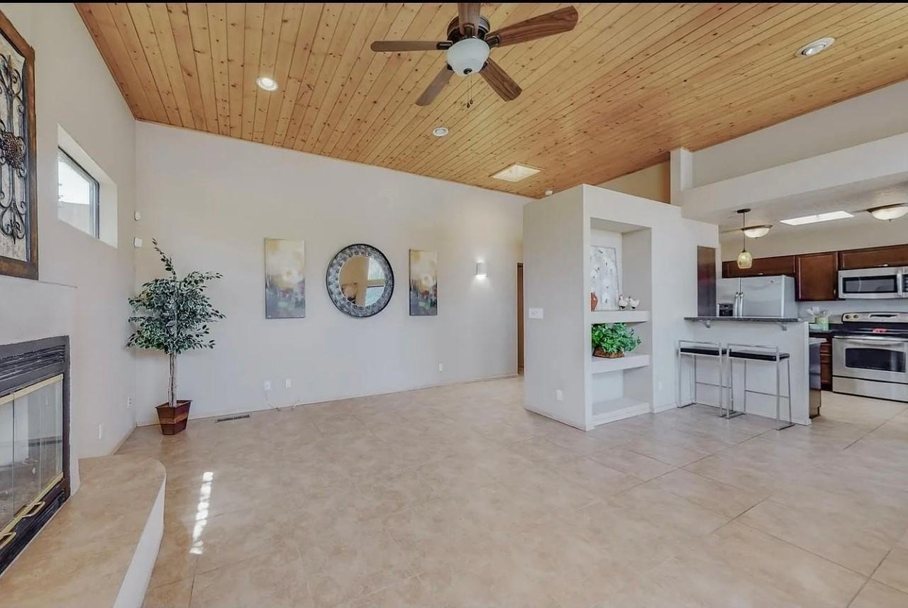 2411 Tramway Terrace Ct Ne - Photo 3 of 35