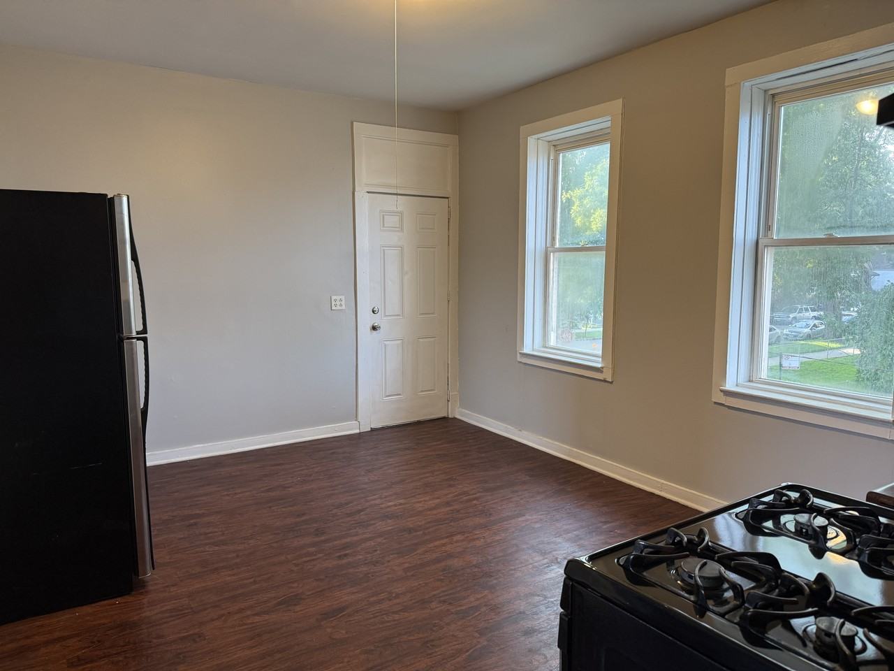 8401 S Muskegon - 2R #2R - Photo 2 of 10