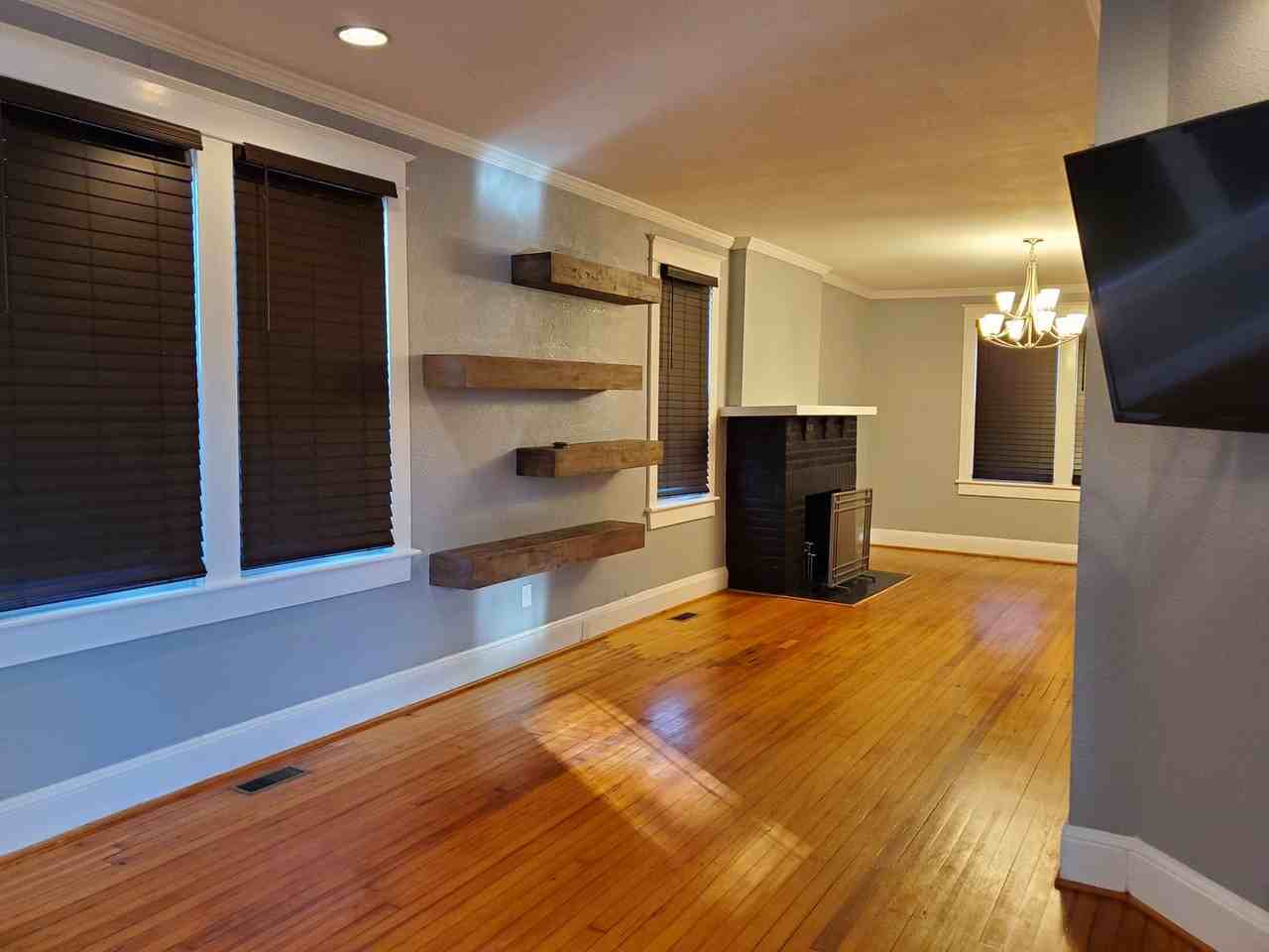 2623 Marlboro Ave - Photo 6 of 23