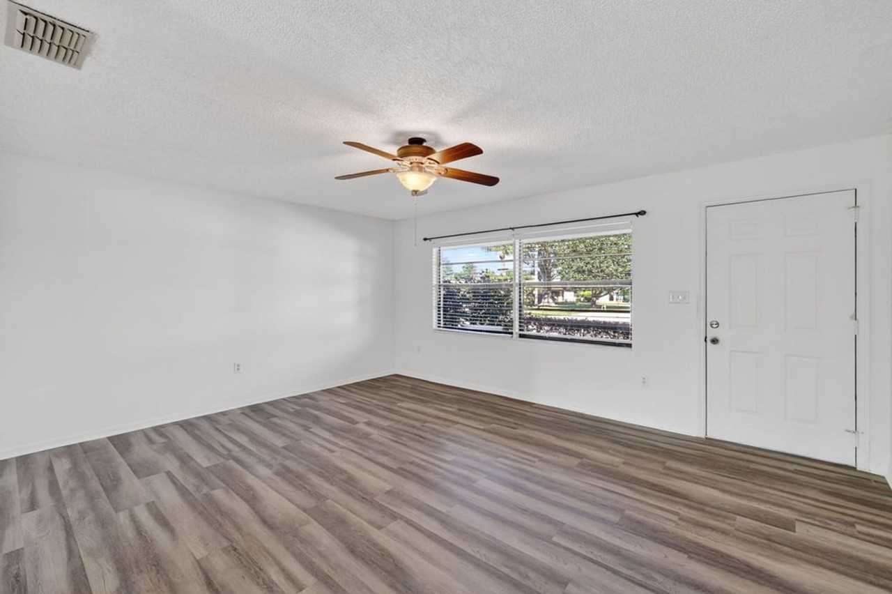 12520 Orangewood Ct - Photo 3 of 28
