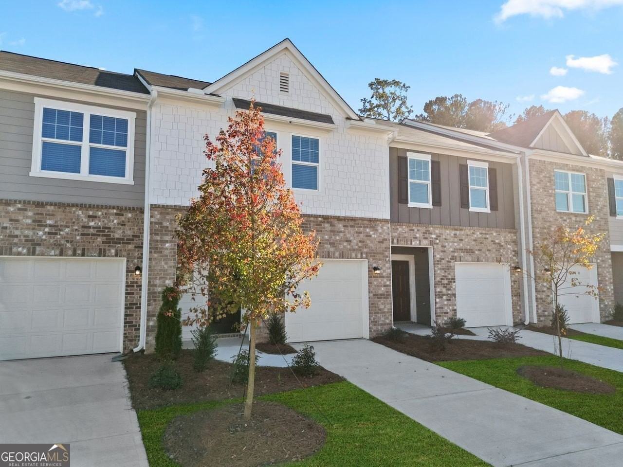 541 Magnolia Cir - Photo 2 of 31