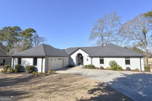 featured image of 1091 Fairway Ridge Rd