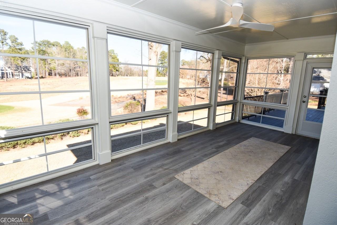 1091 Fairway Ridge Rd - Photo 4 of 17