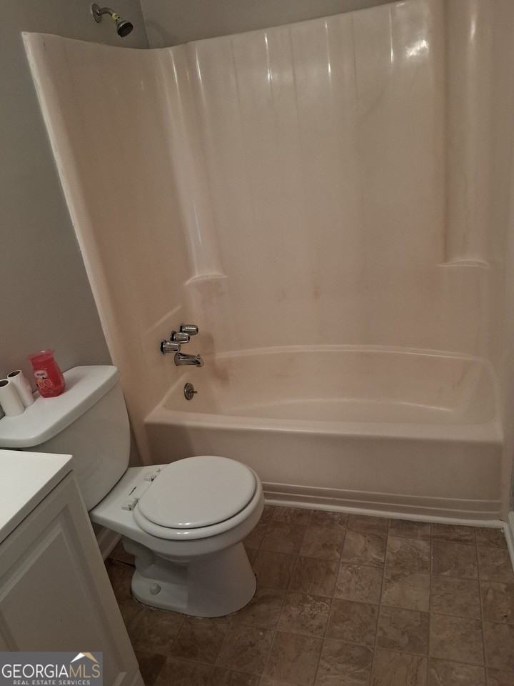 9109 Sterling Ridge Ln - Photo 3 of 33