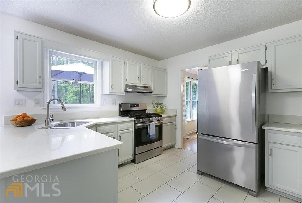 210 Spring Forest Way - Photo 3 of 31