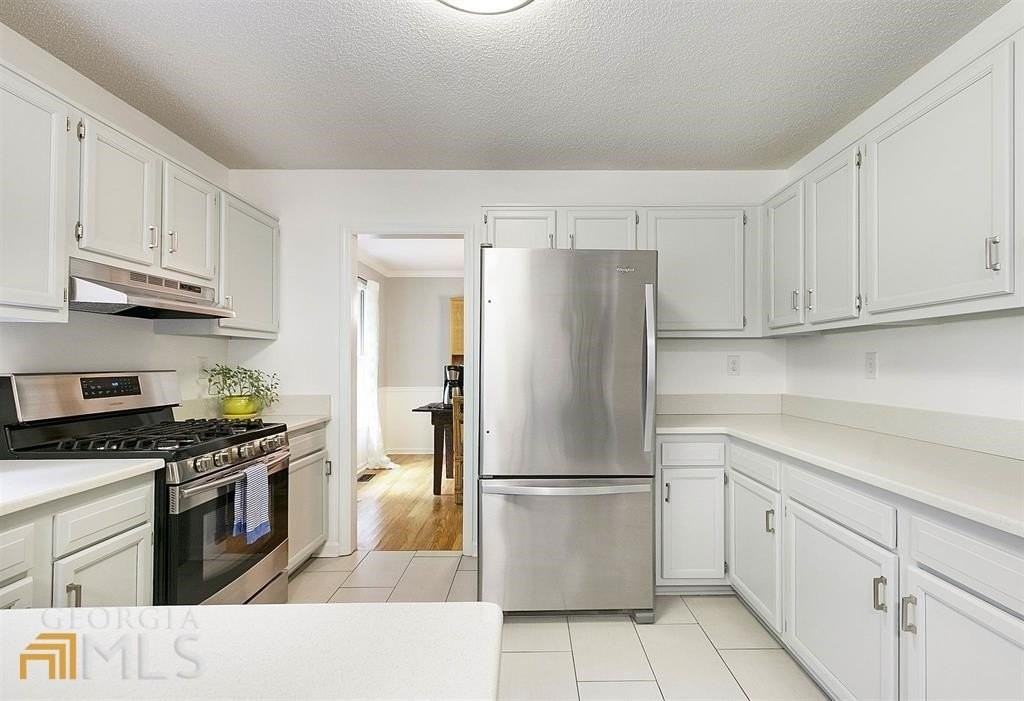 210 Spring Forest Way - Photo 4 of 31