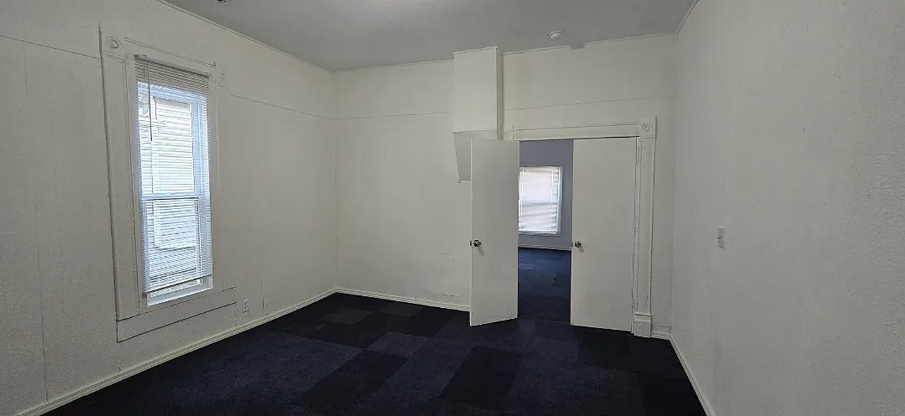 1050 W State St - Photo 5 of 12