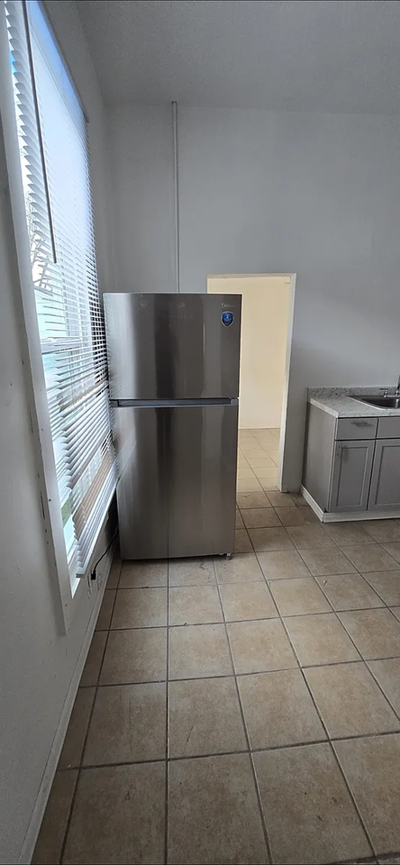 1050 W State St - Photo 6 of 12