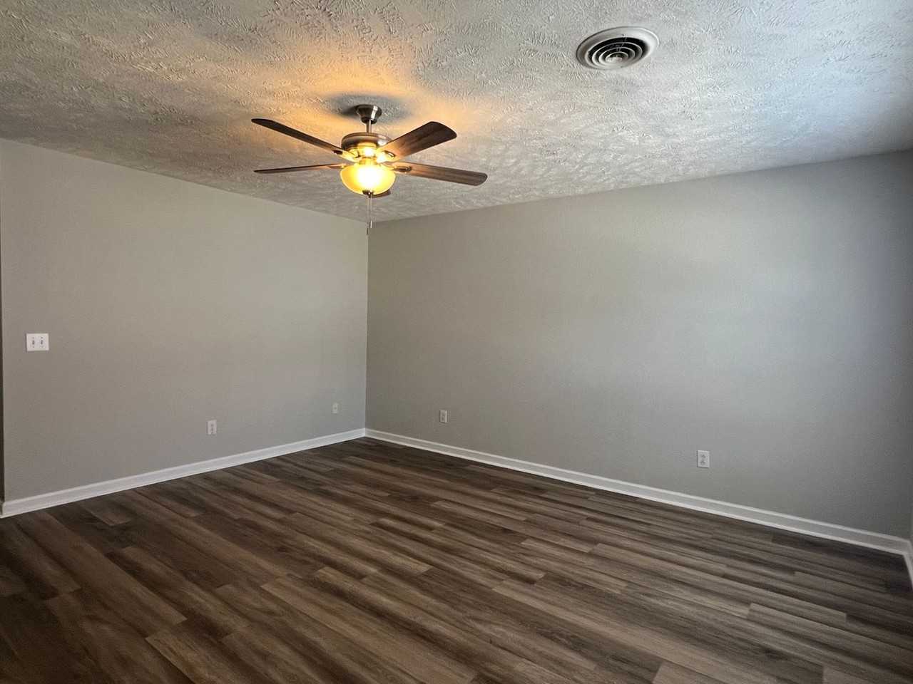 1510 Center Pointe Dr - Photo 3 of 18