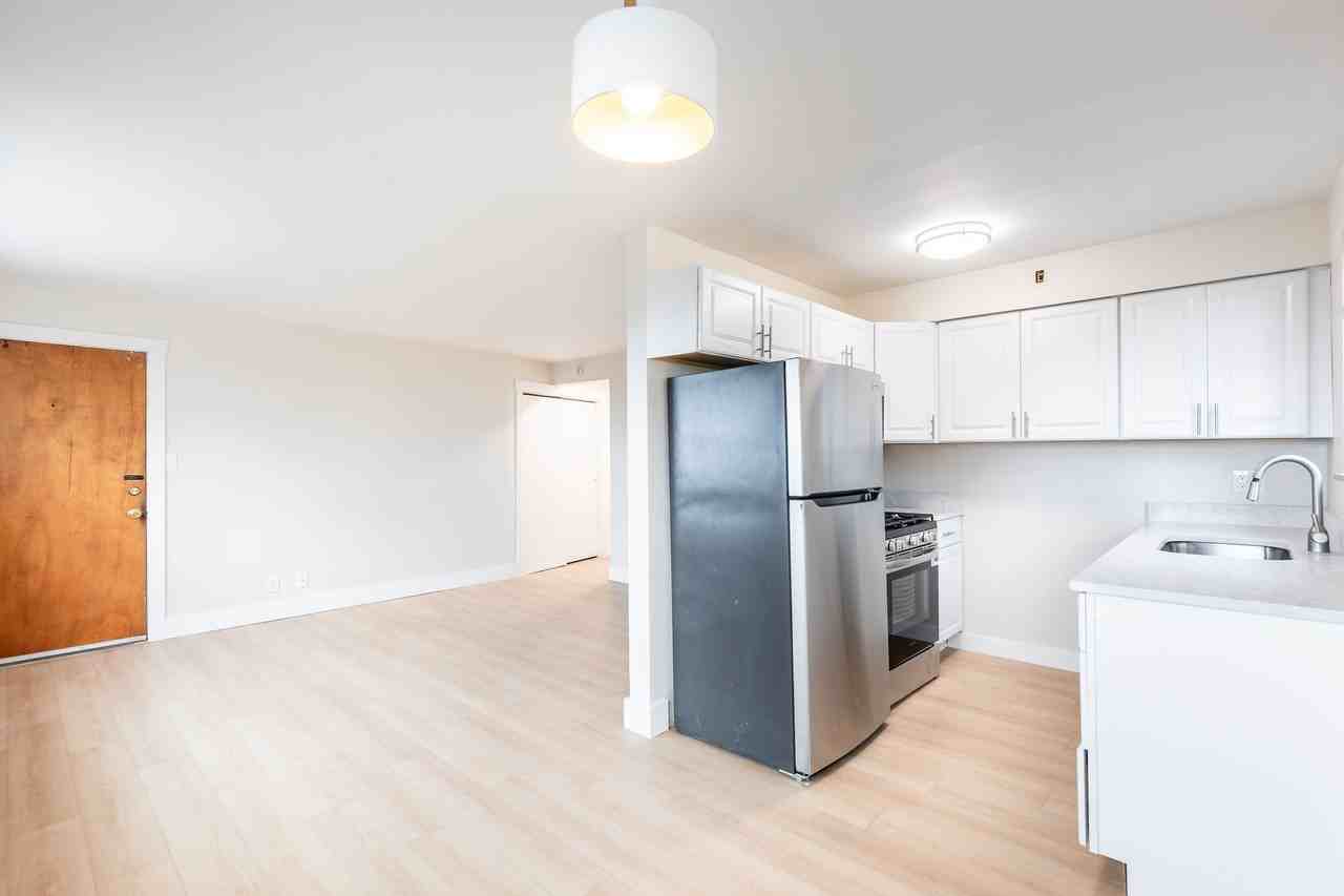 3421-3425 Pape | Hyde Park - Photo 4 of 15