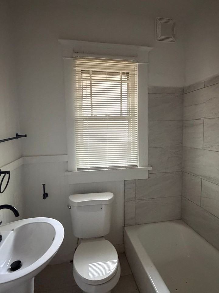 3232 Coleman Ave - Photo 6 of 12