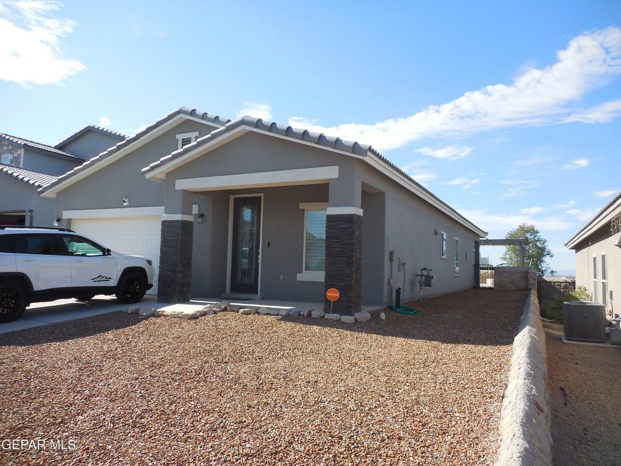 12808 Epsom Dr - Photo 2 of 31
