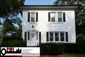 featured image of 944 Forest Ave