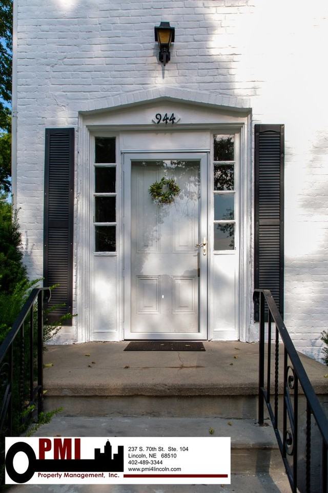 944 Forest Ave - Photo 5 of 50