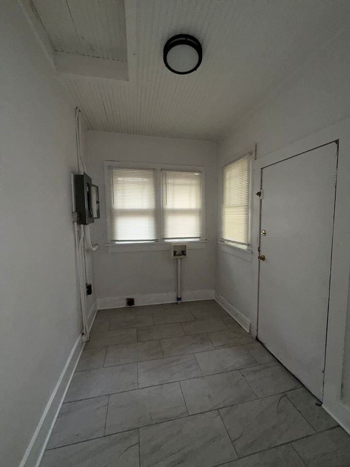 852 Marianna St - Photo 2 of 11