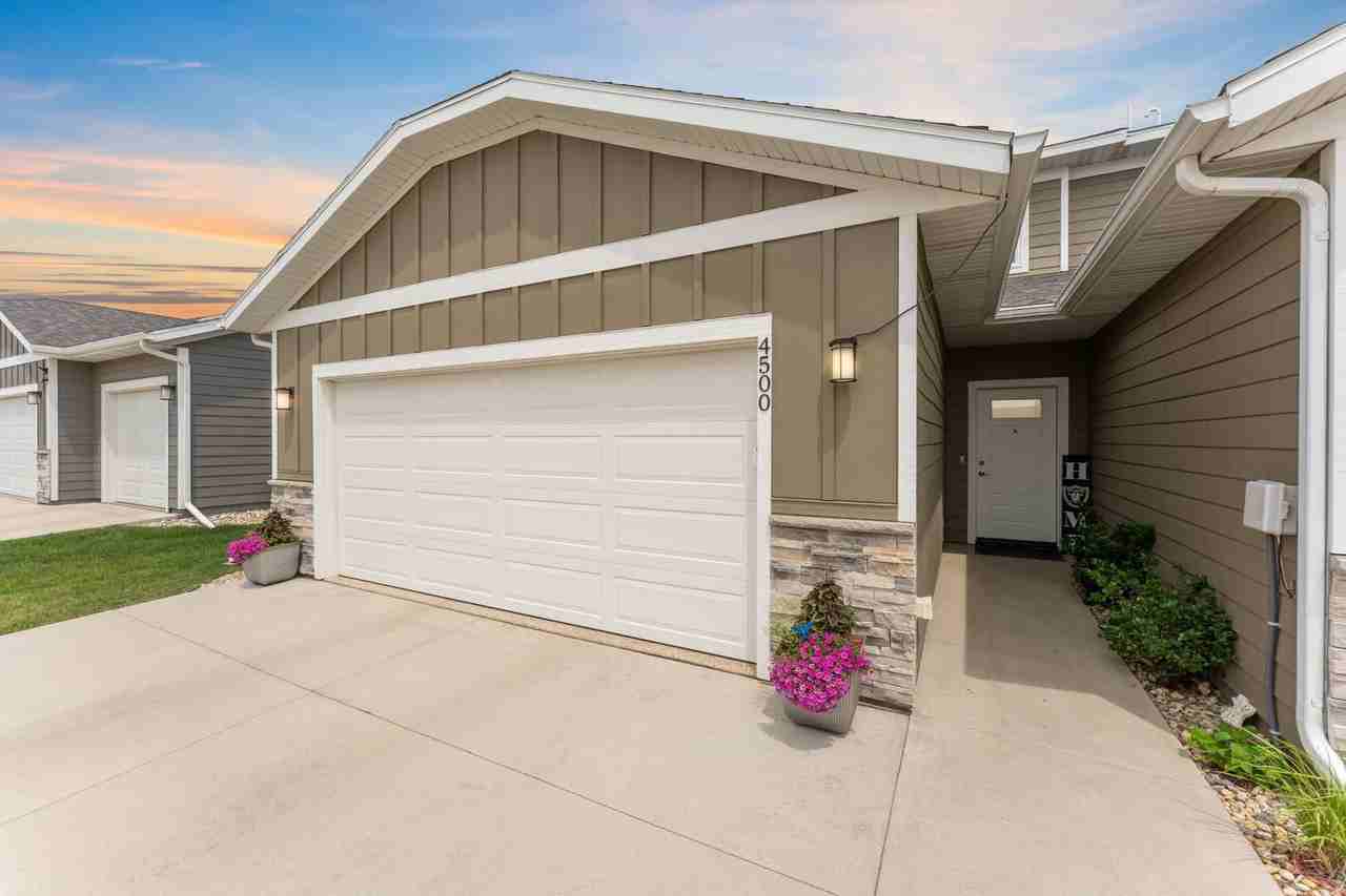 4500 E Whisper Ridge Pl - Photo 3 of 50