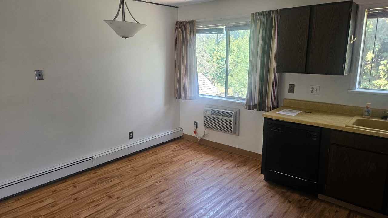 905 E Swallow Rd #4 - Photo 2 of 10