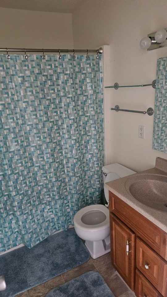 905 E Swallow Rd #4 - Photo 7 of 10