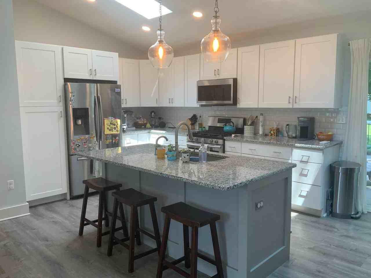 165 E Bay View Dr - Photo 4 of 32