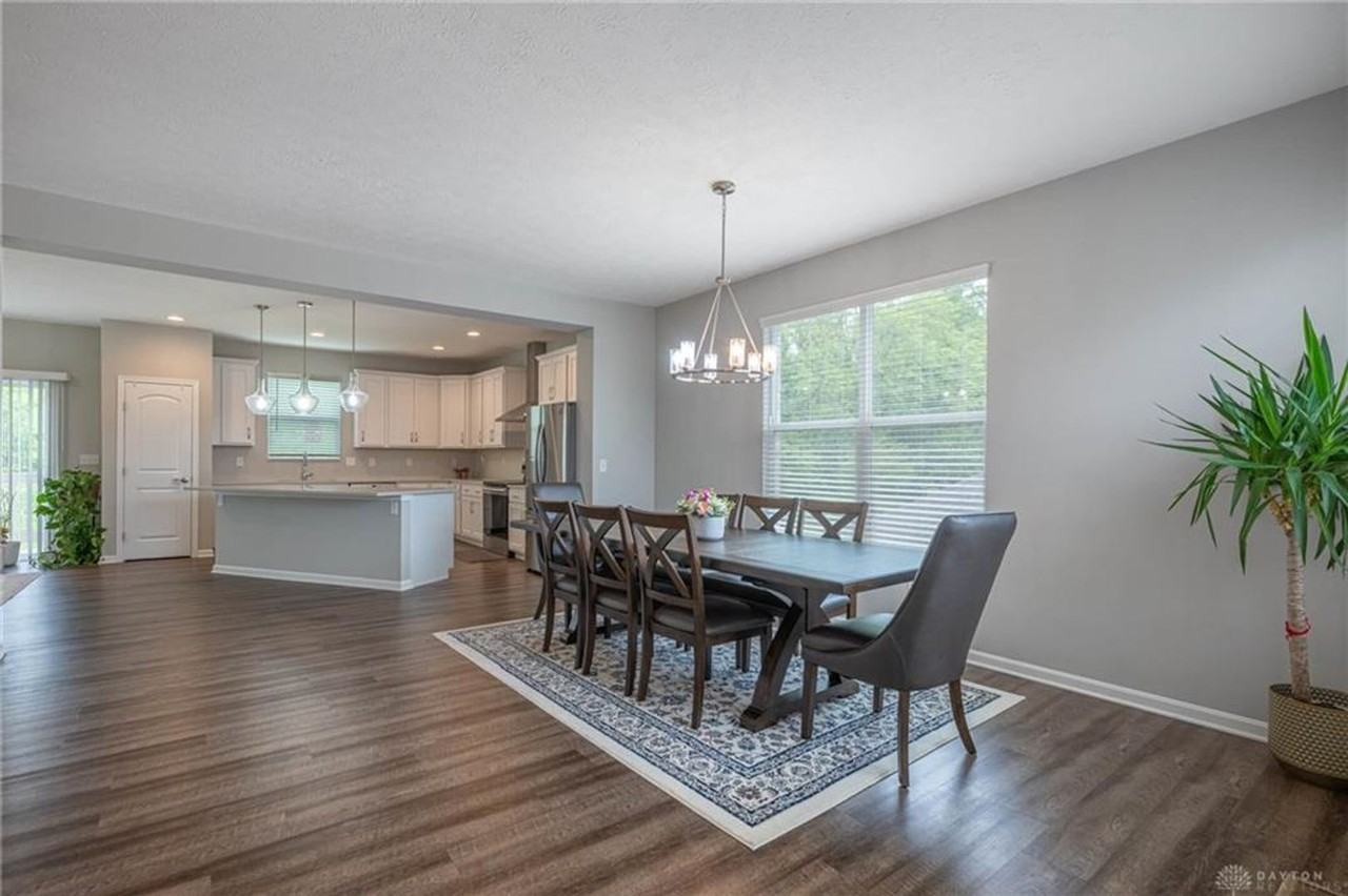 225 Pointe Oakwood Way - Photo 6 of 31