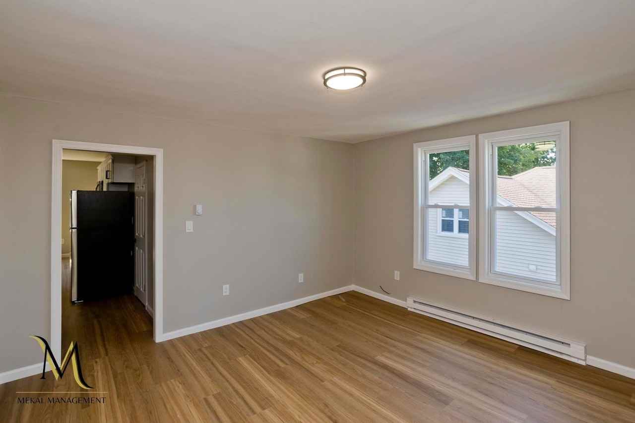 24 Hilton St - Photo 5 of 17