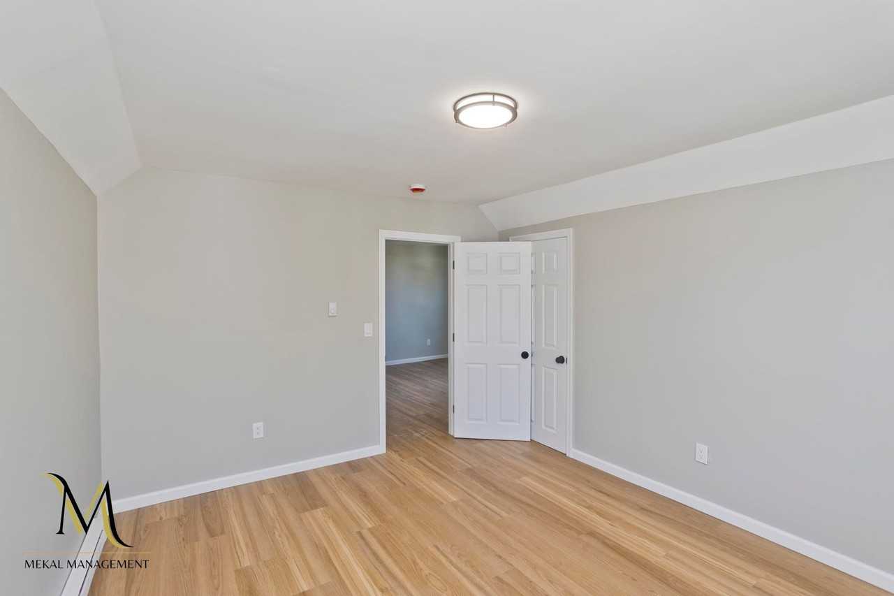 24 Hilton St - Photo 6 of 17