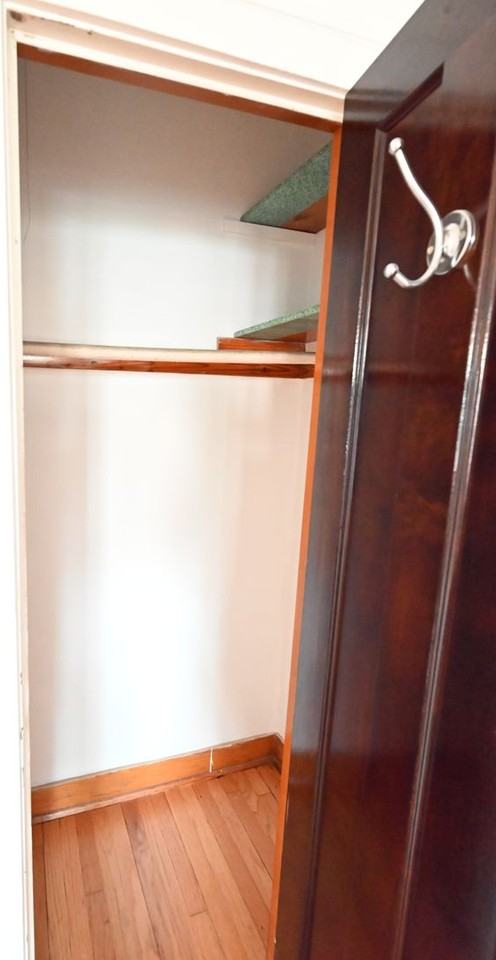 2421 W Ardmore Ave - Photo 6 of 13