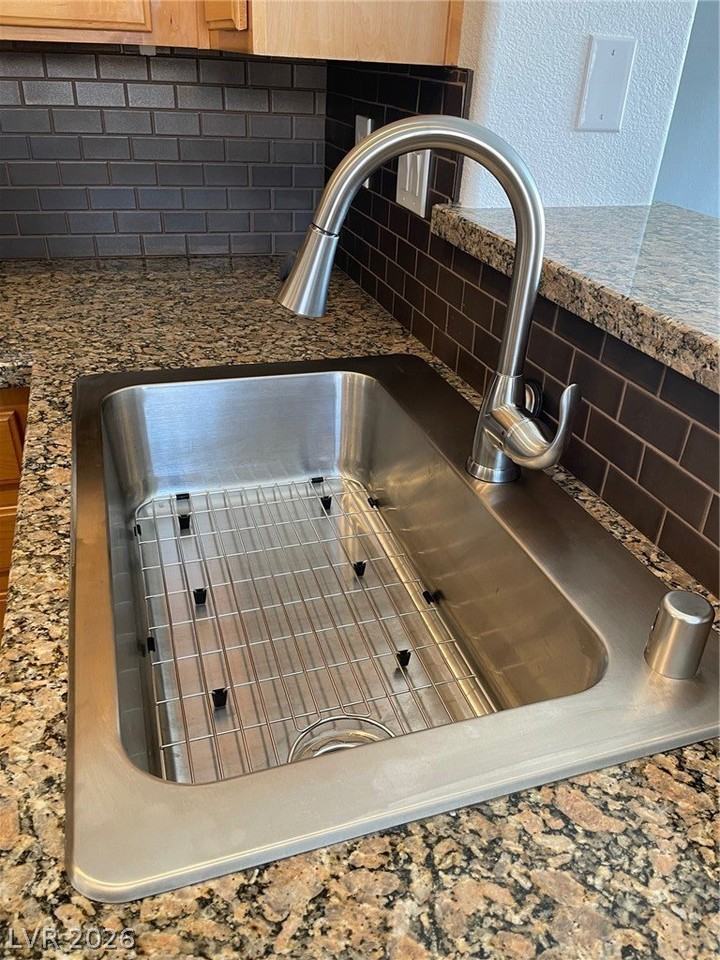 10200 Delray Beach Ave #203 - Photo 6 of 19