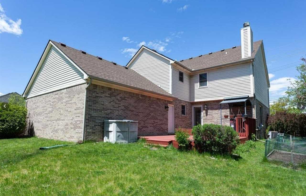 44741 Cherry Hill Rd - Photo 4 of 27