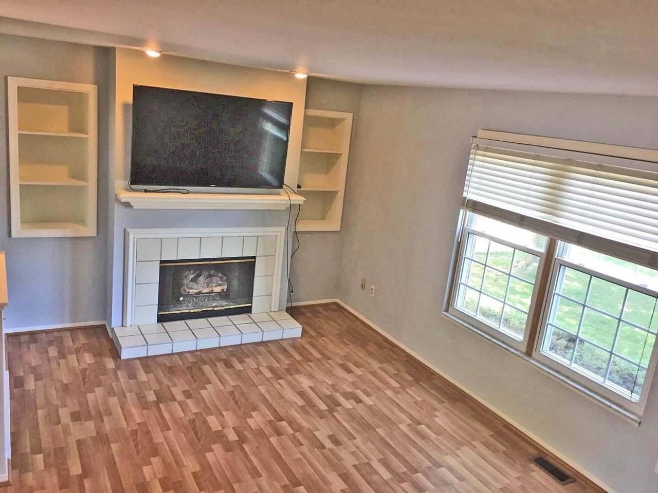 3502 Burbank Dr - Photo 2 of 23