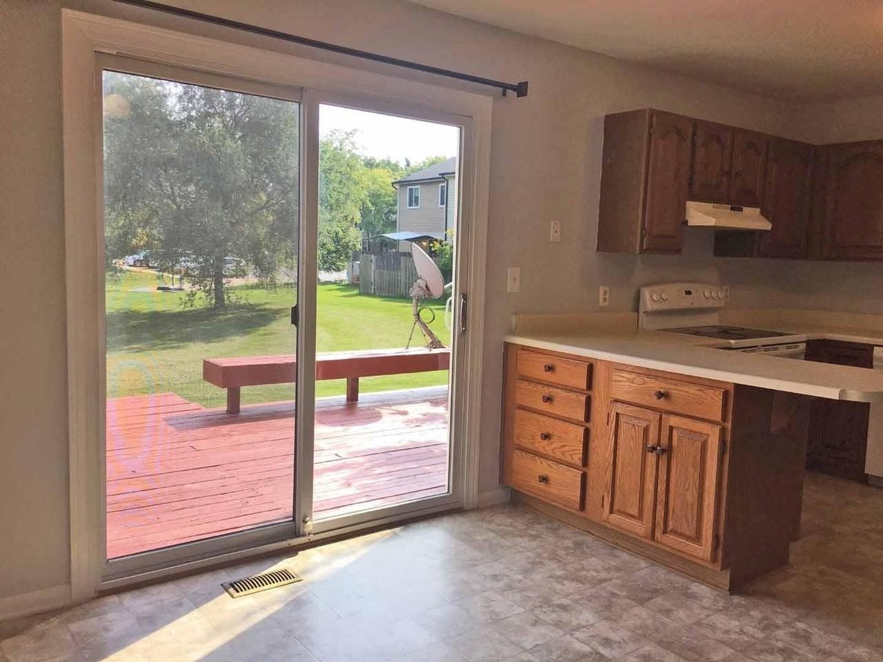 3502 Burbank Dr - Photo 6 of 23