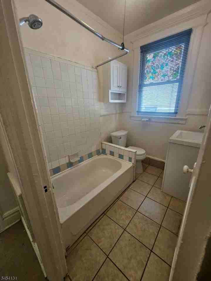 275 S Burnett St #2 - Photo 6 of 28
