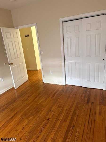 124 Marshall St - Photo 6 of 10
