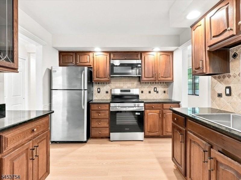19G Foxwood Dr - Photo 4 of 32
