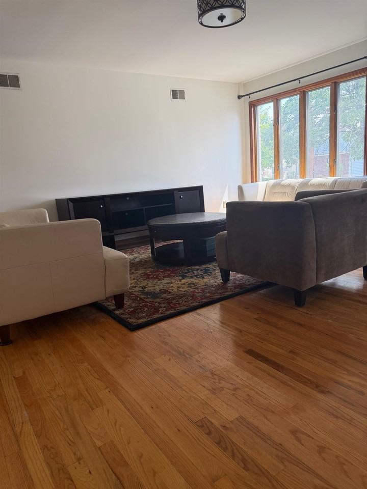 773 1st St #1 - Photo 2 of 10